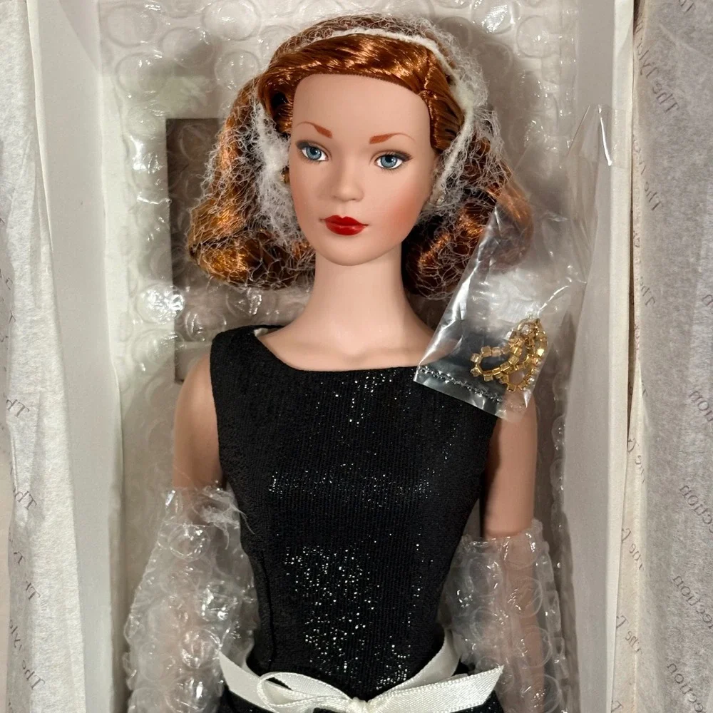 Robert Tonner Tyler Wentworth Champagne and‎ Caviar Doll TW1105 Black Sparkle